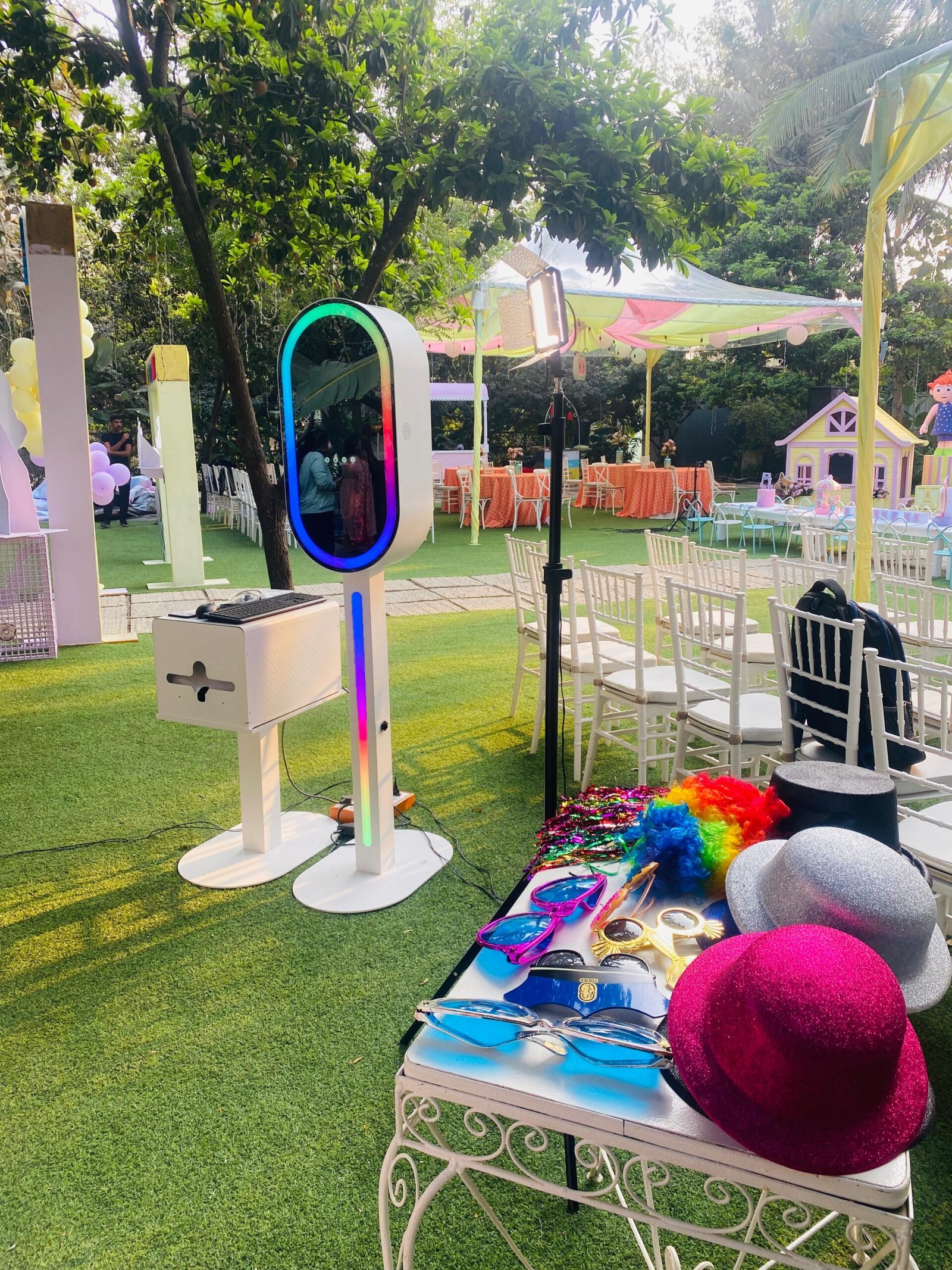 mini-mirror-photo-booth